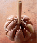 single cloves of garlic