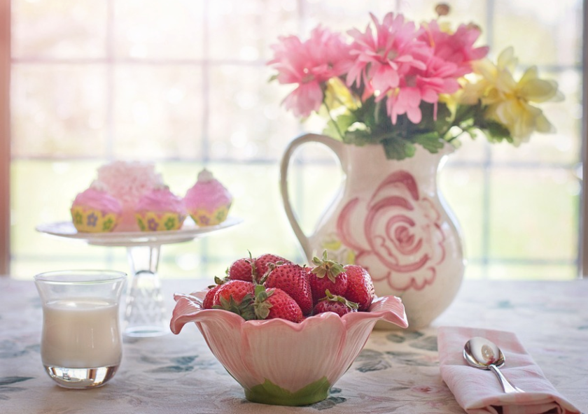 bowl of strawberries