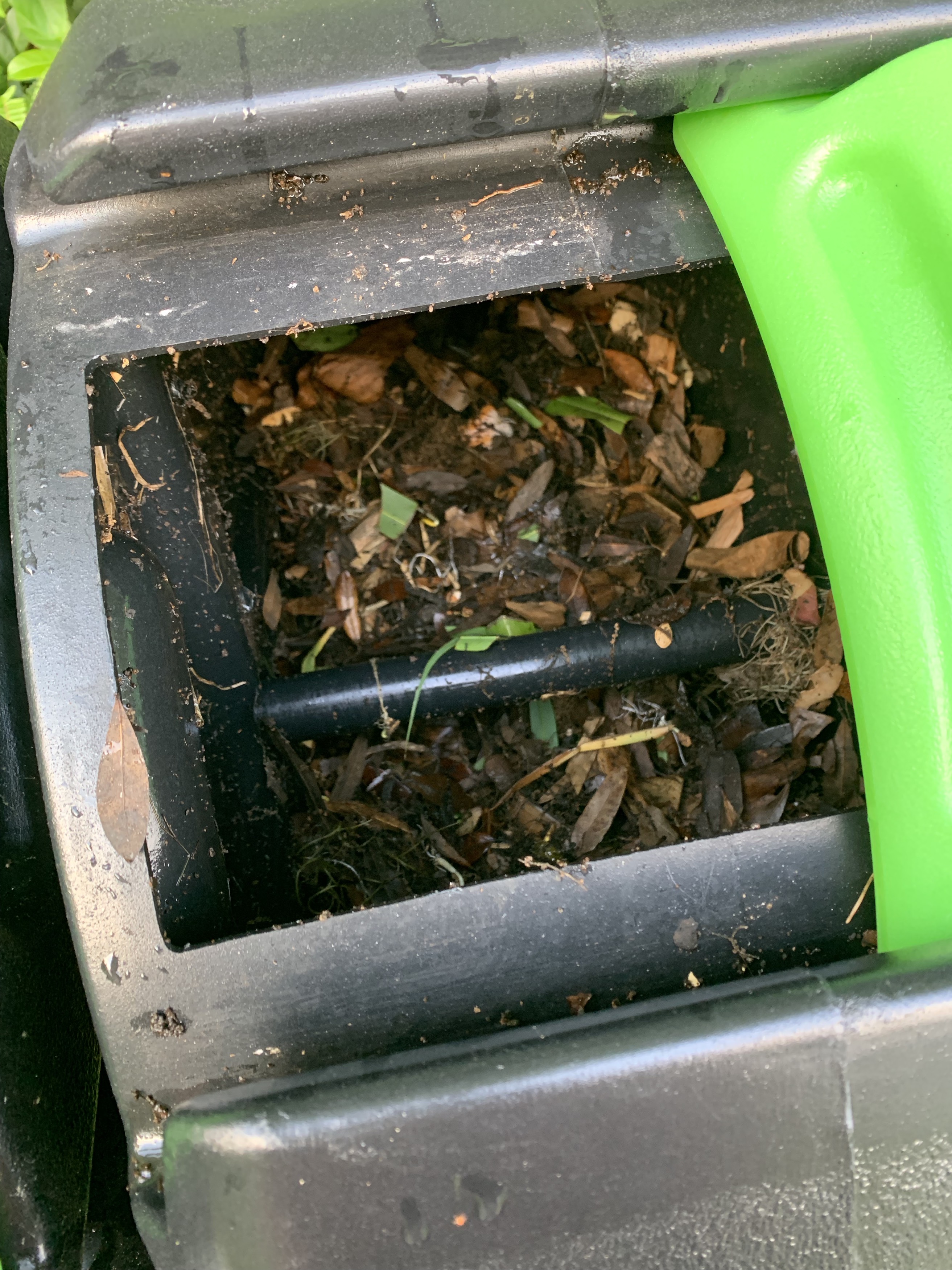 composting with Hotfrog