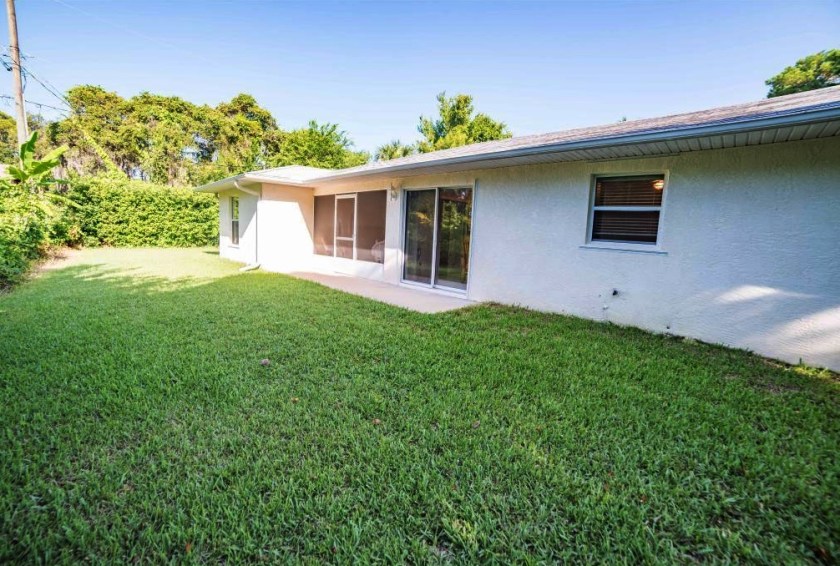 Florida house backyard