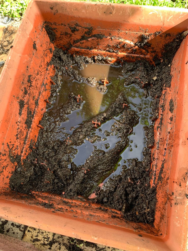 mud and water box bottom