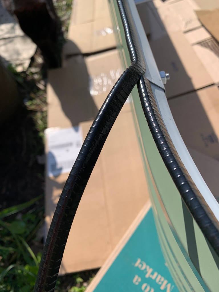 Vegea bed edging on the top